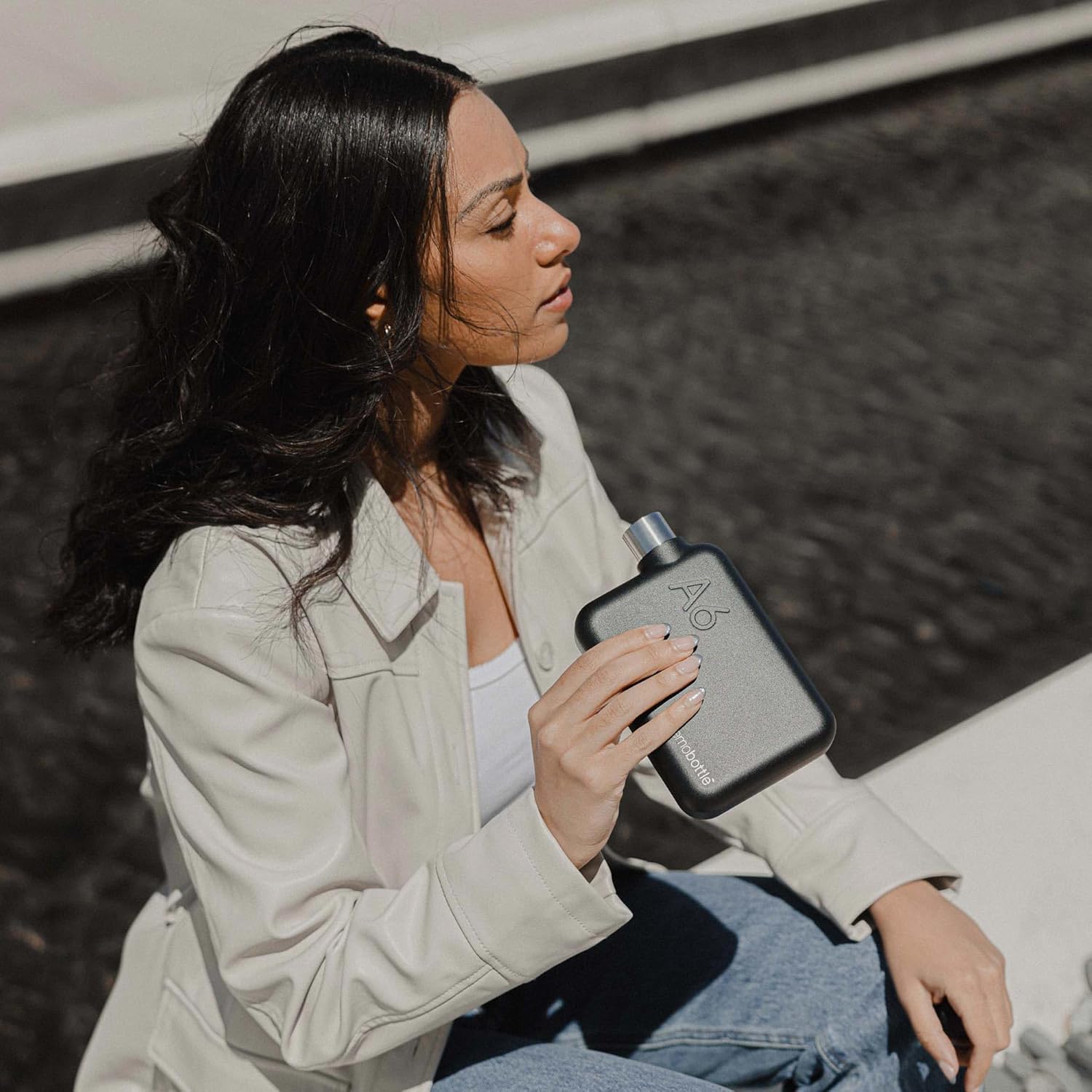 memobottle A6 Elegant BLACK | 16 oz / 500 ml | Stainless Steel Water Bottle for Modern, Gym & Travel Adventures